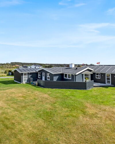 Cvetan - 200M from the Sea