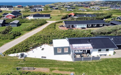 Haklang - 200M from the Sea: Bois, Maison, Chalet, Domicile, Toit, Zone Rurale, Siding, Cabane En Rondins, Batiments Jardin, Dur