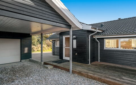 Oskarvine - 900M from the Sea: Toit, Maison, Domicile, Chalet, Siding, Biens, Allée, Batiments Jardin, Cour, Cabanon