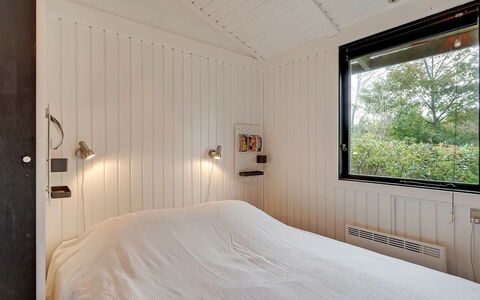 Avia - 500M from the Sea: Mur, Bois, Chambre, Plafond, Design Intérieur, Lit, Sol, Sol, Literie, Drap De Lit