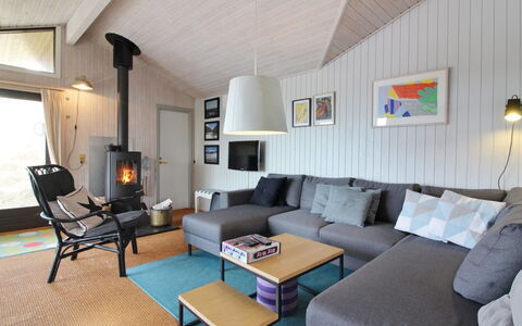Riitta - 300M from the Sea: Piscine, Mobilier De Jardin, Meubles, Recours, Dalle, Eco Hôtel, Ombre, Chaise, Loisir, Biens