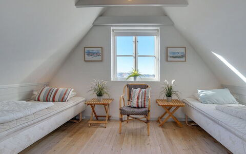Nantje - 125M from the Sea: Bois, Sol, Sol, Meubles, Design Intérieur, Plafond, Domicile, Chambre, Lit, Parquet