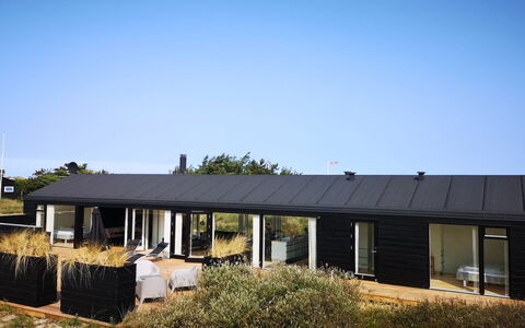Darla - 375M from the Sea