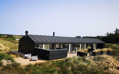 Darla - 375M from the Sea