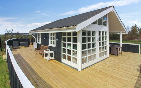 Bjari - 850M from the Sea: Plafond, Sol, Design Intérieur, Sol, Composite, Meubles, Recours, Hôtel, Conception, Daylighting