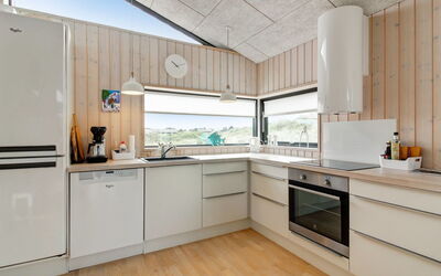 Mikkel - 300M from the Sea