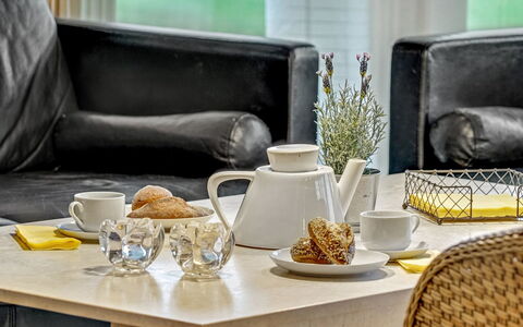 Mattis - 650M from the Sea: Vaisselle, Serveware, Drinkware, Vaisselle, Meubles, Table, Aliments, Coupe, Assiette