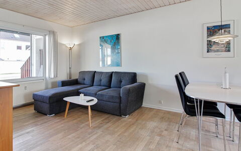 Haghni - 200M from the Sea: Chalet, Arrière-Cour, Cour, Batiments Jardin, Cabanon, Siding, Mobilier De Jardin, Cabane En Rondins, Structure En Plein Air, Cabane