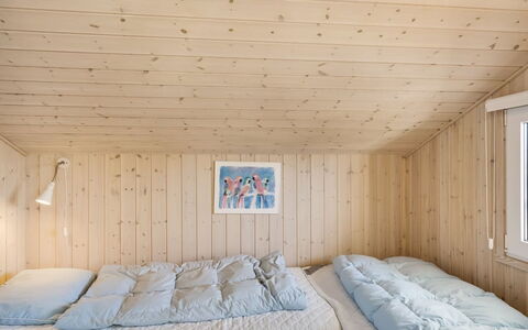 Söhnke - 400M from the Sea: Bois, Chambre, Drap De Lit, Lit, Literie, L'Hiver, Cadre De Lit, Gelé, Calotte Glaciaire, Dur