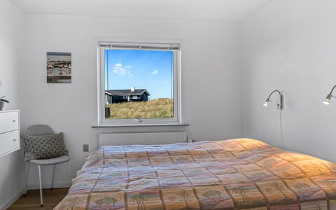 Nayeli - 275M from the Sea: Domicile, Chambre, Lit, Literie, Drap De Lit, Cadre De Lit, Daylighting, Dur, Linge, Plâtre