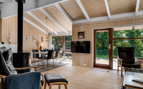 Paulette - 450M from the Sea: Design Intérieur, Sol, Bois, Meubles, Sol, Plafond, Parquet, Pièce, Salon, Domicile