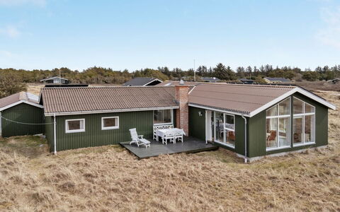 Elco - 450M from the Sea: Bois, Maison, Chalet, Domicile, Toit, Zone Rurale, Siding, Cabane En Rondins, Batiments Jardin, Dur