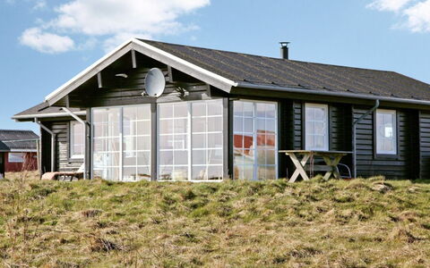 Ljubinka - 100M from the Sea: Maison, Toit, Domicile, Chalet, Biens, Ferme, Villa, Porche, Siding
