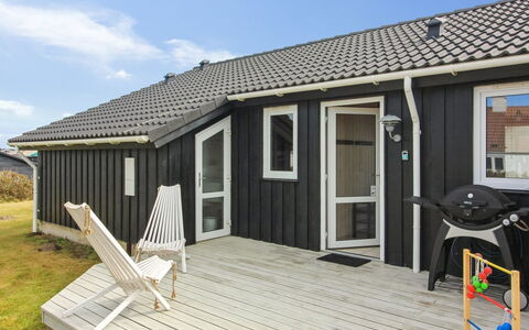 Eyvin - 100M from the Sea: Plafond, Sol, Design Intérieur, Sol, Composite, Meubles, Recours, Hôtel, Conception, Daylighting