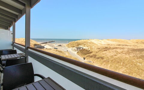 Nonni - 200M from the Sea: Piscine, Mobilier De Jardin, Meubles, Recours, Dalle, Eco Hôtel, Ombre, Chaise, Loisir, Biens