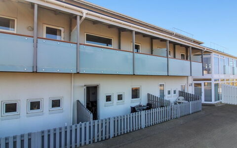 Nonni - 200M from the Sea: Piscine, Mobilier De Jardin, Meubles, Recours, Dalle, Eco Hôtel, Ombre, Chaise, Loisir, Biens