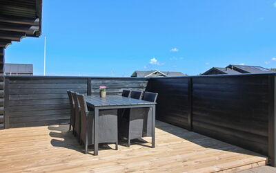 Salmund - 600M from the Sea
