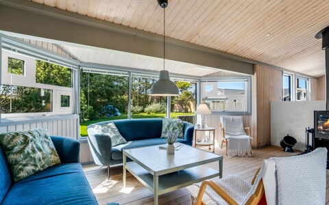 Lazorka - 450M from the Sea: Design Intérieur, Meubles, Bois, Sol, Plafond, Sol, Canapé, Salon, Domicile, Chaise