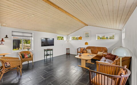 Fabio - 450M from the Sea: Plafond, Sol, Design Intérieur, Sol, Composite, Meubles, Recours, Hôtel, Conception, Daylighting