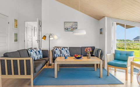Anya - 650M from the Sea: Meubles, Design Intérieur, Sol, Sol, Canapé, Bois, Plafond, Pièce, Table, Salon