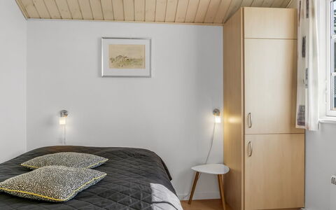 Anya - 650M from the Sea: Design Intérieur, Meubles, Mur, Bois, Sol, Plafond, Sol, Chambre, Lit, Pièce