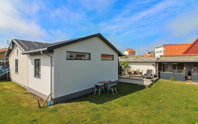 Arnke - 125M from the Sea