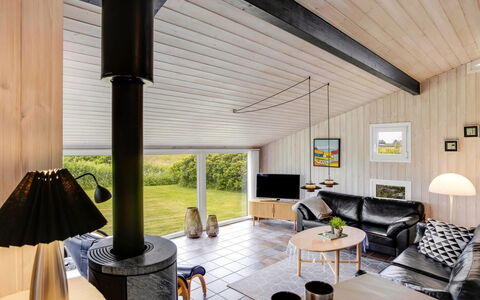 Tinja - 700M from the Sea: Design Intérieur, Plafond, Sol, Salon, Sol, Meubles, Domicile, Canapé, Pièce