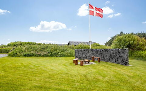 Tinja - 700M from the Sea: Herbe, Vert, Prairie, Lot Terre, Paysage, Plaine, Pelouse, Zone Rurale, Prairie