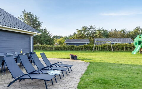 Berenika - 500M from the Sea: Bleu, Ombre, Jardin, Pelouse, Mobilier De Jardin, Aménagement Paysager, Biens, Cour, Arrière-Cour, Gazon Artificiel