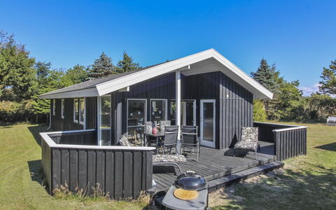 Birgid - 900M from the Sea: Piscine, Mobilier De Jardin, Meubles, Recours, Dalle, Eco Hôtel, Ombre, Chaise, Loisir, Biens