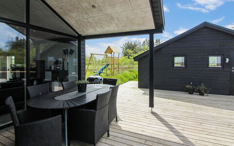 Aldina - 1.5Km from the Sea: Toit, Maison, Domicile, Chalet, Siding, Biens, Allée, Batiments Jardin, Cour, Cabanon