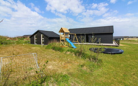 Aldina - 1.5Km from the Sea: Toit, Maison, Domicile, Chalet, Siding, Biens, Allée, Batiments Jardin, Cour, Cabanon