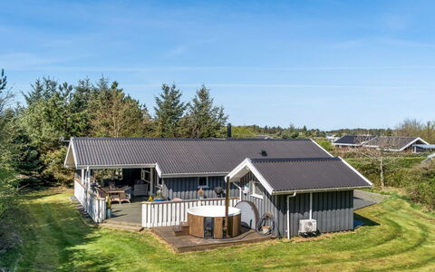 Elsemaria - 1.3Km from the Sea: Toit, Maison, Zone Résidentielle, Domicile, Biens, Chalet, Conception