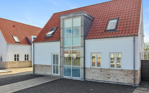 Kimon - 600M from the Sea: Architecture, Toit, Domicile, Composite, Daylighting, Siding, Allée