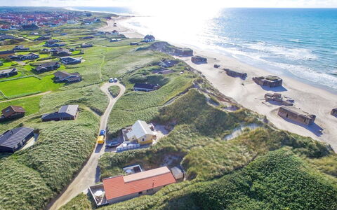 Franja - 100M from the Sea: Bois, Maison, Chalet, Domicile, Toit, Zone Rurale, Siding, Cabane En Rondins, Batiments Jardin, Dur