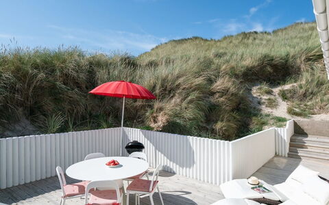 Franja - 100M from the Sea: Bois, Maison, Chalet, Domicile, Toit, Zone Rurale, Siding, Cabane En Rondins, Batiments Jardin, Dur