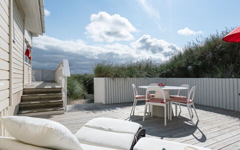 Franja - 100M from the Sea: Bois, Maison, Chalet, Domicile, Toit, Zone Rurale, Siding, Cabane En Rondins, Batiments Jardin, Dur