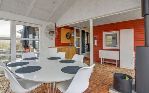 Har - 400M from the Sea: Meubles, Design Intérieur, Chaise, Sol, Table, Recours, Sol, Plafond, Pièce, Eco Hôtel