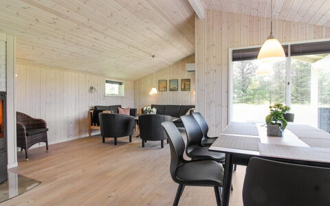 Daje - 600M from the Sea: Maison, Toit, Domicile, Chalet, Biens, Ferme, Villa, Porche, Siding