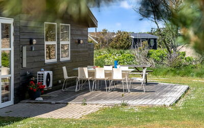Hermine - 600M from the Sea