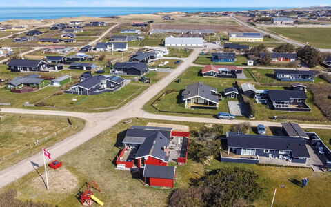 Fiene - 300M from the Sea: Zone Résidentielle, Toit, Banlieue, Allée, Biens, Cheminée