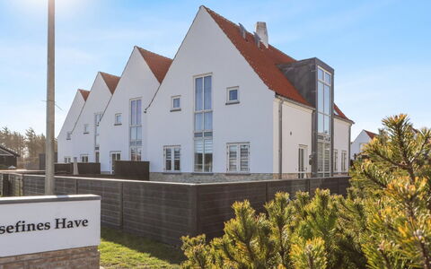 Thythulf - 550M from the Sea: Composite, Biens, Siding, Daylighting