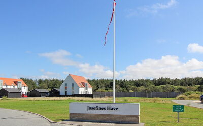 Halldis - 600M from the Sea