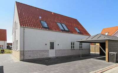 Halldis - 600M from the Sea