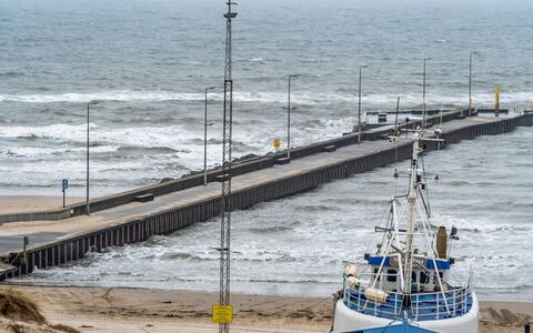 Radica - 50M from the Sea: Mer, Côte, Cotiers Et Relief Océaniques, Océan, Jetée, Rive, Boardwalk, Passerelle, Vent Wave