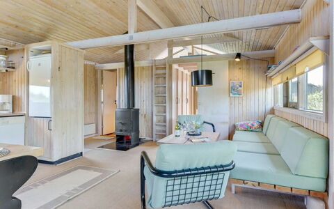 Aiva - 1.5Km from the Sea: Meubles, Design Intérieur, Chaise, Sol, Table, Recours, Sol, Plafond, Pièce, Eco Hôtel