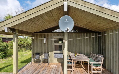 Aiva - 1.5Km from the Sea