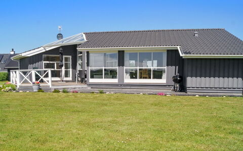 Tayna - 300M from the Sea: Domicile, Chalet, Porche, Siding, Ferme, Structure En Plein Air