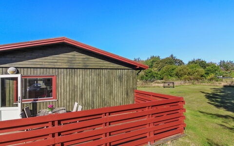 Greet - 700M from the Sea: Toit, Maison, Domicile, Chalet, Siding, Biens, Allée, Batiments Jardin, Cour, Cabanon