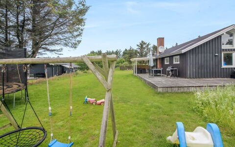 Lempi - 300M from the Sea: 